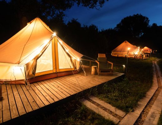 Lodge de luxe : vivez une expérience de camping nature inoubliable !