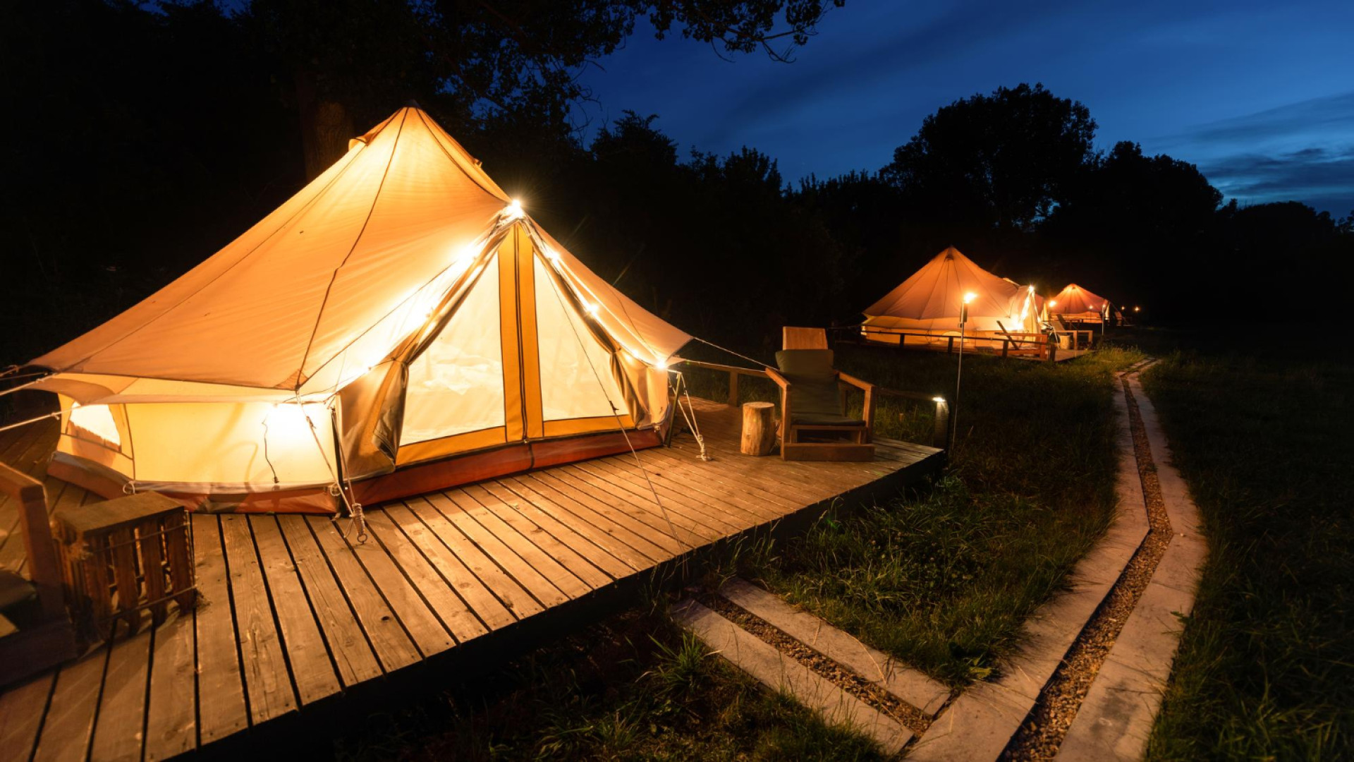 Lodge de luxe : vivez une expérience de camping nature inoubliable !